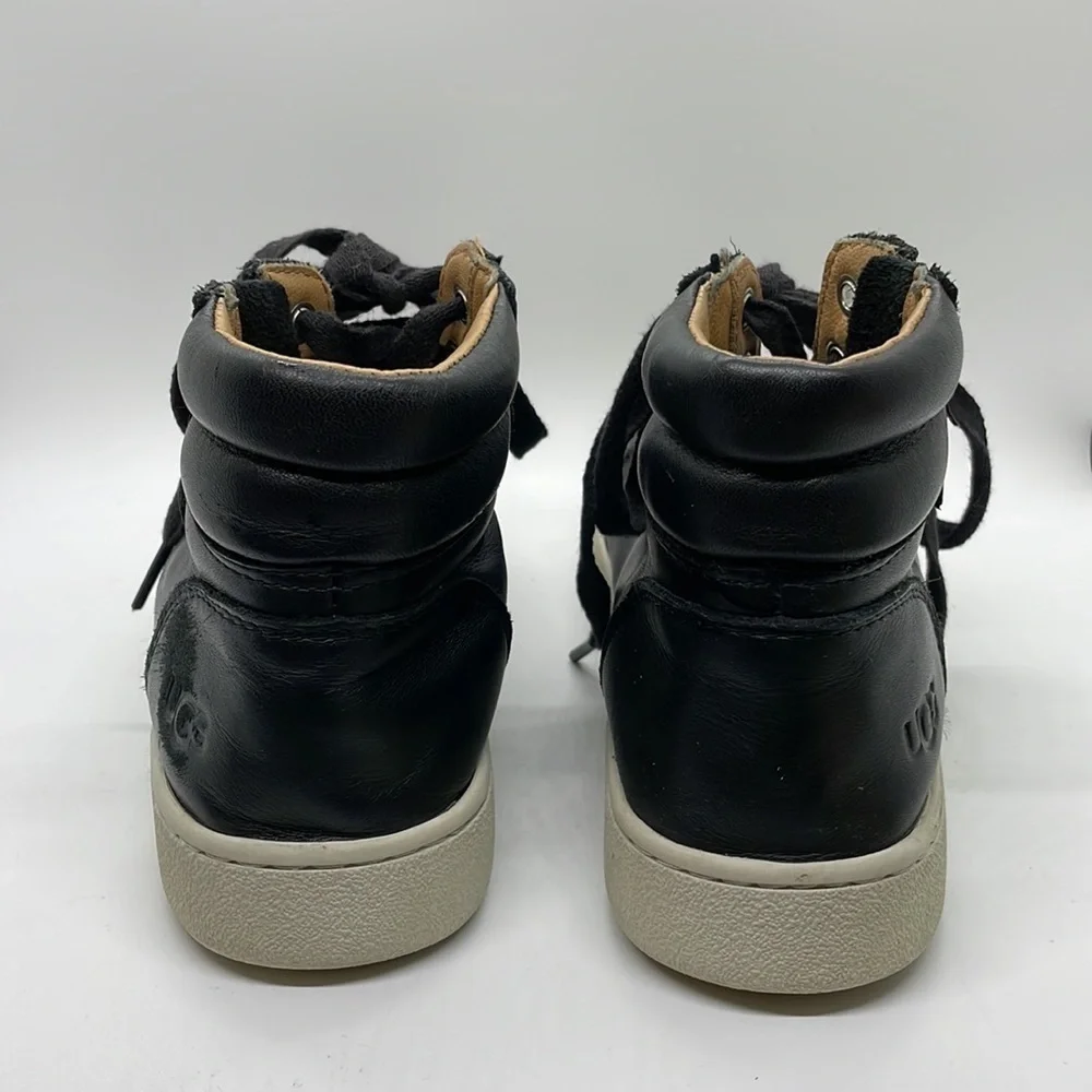 Ugg leather sneakers size - 7.5 - Picture 2 of 6